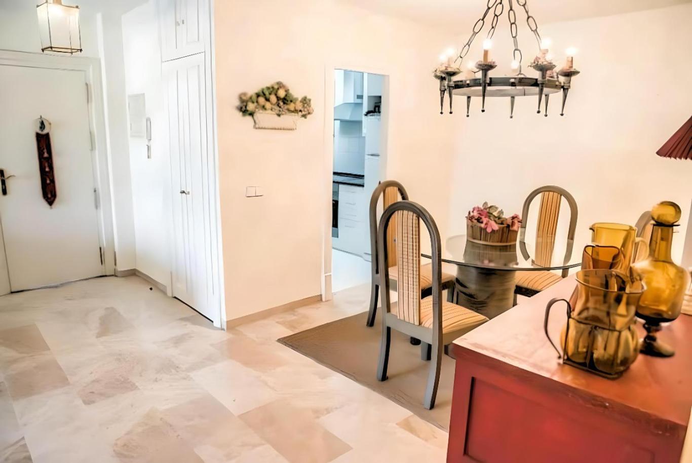 Gorgeous 2Br Apt. W/ Mountain View Puerto Banus Marbella Eksteriør billede
