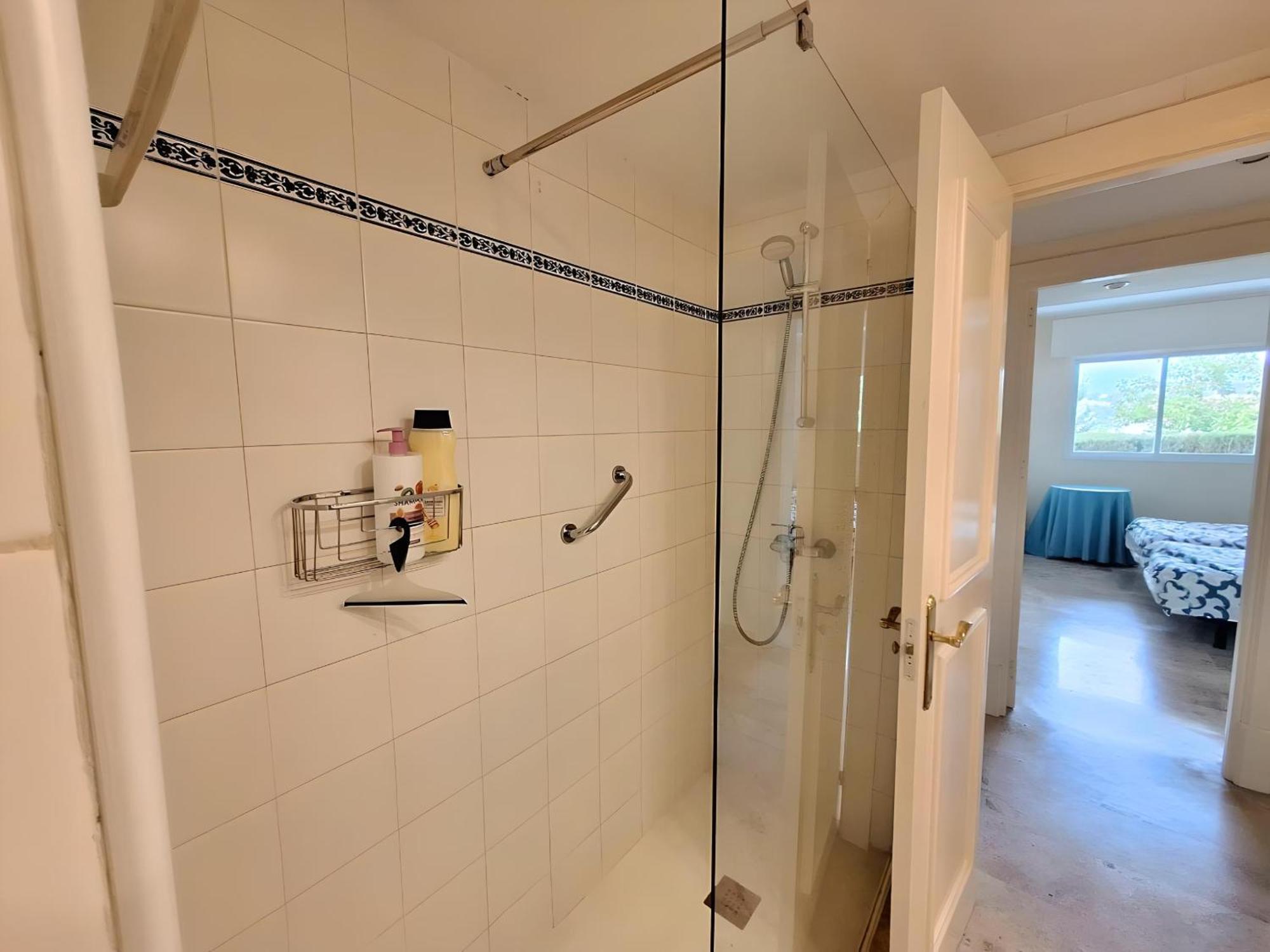 Gorgeous 2Br Apt. W/ Mountain View Puerto Banus Marbella Eksteriør billede