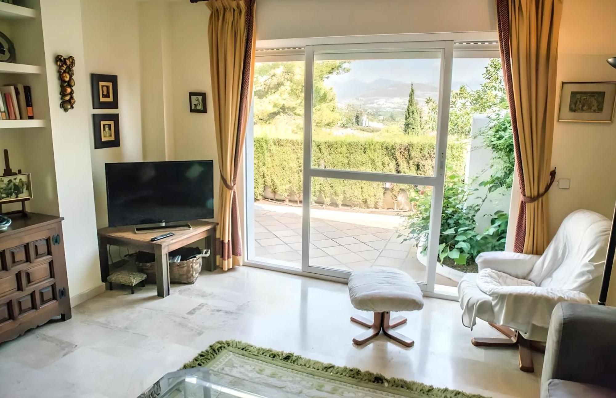 Gorgeous 2Br Apt. W/ Mountain View Puerto Banus Marbella Eksteriør billede